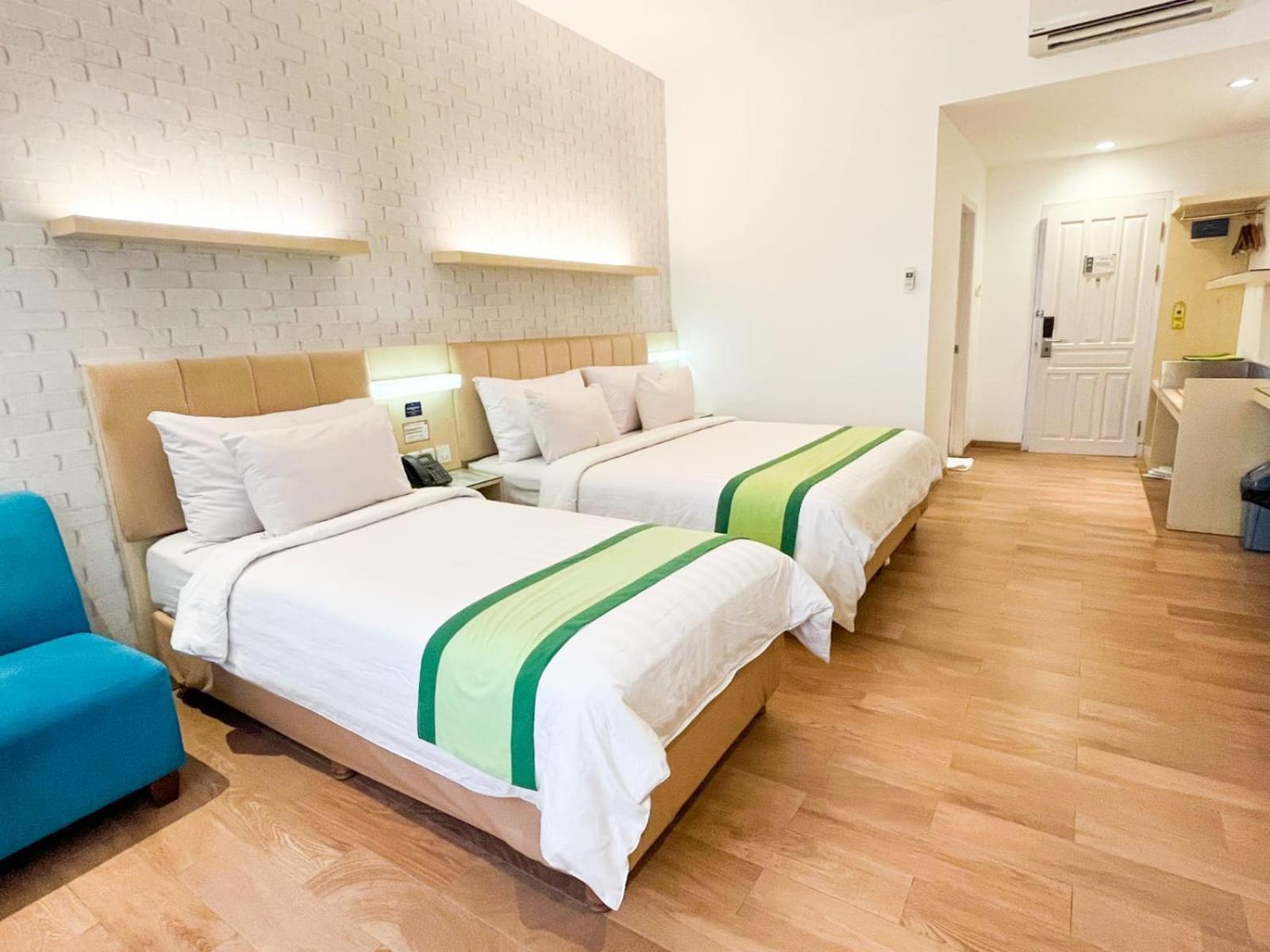 Hotel Wisata Niaga Campus Purwokerto Exterior foto